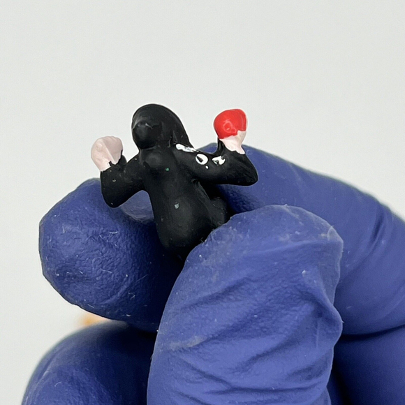 Vintage 1995 Bluebird Polly Pocket Disney Snow White Dwarfs Cottage W/ 2 Figures - Picture 10 of 12